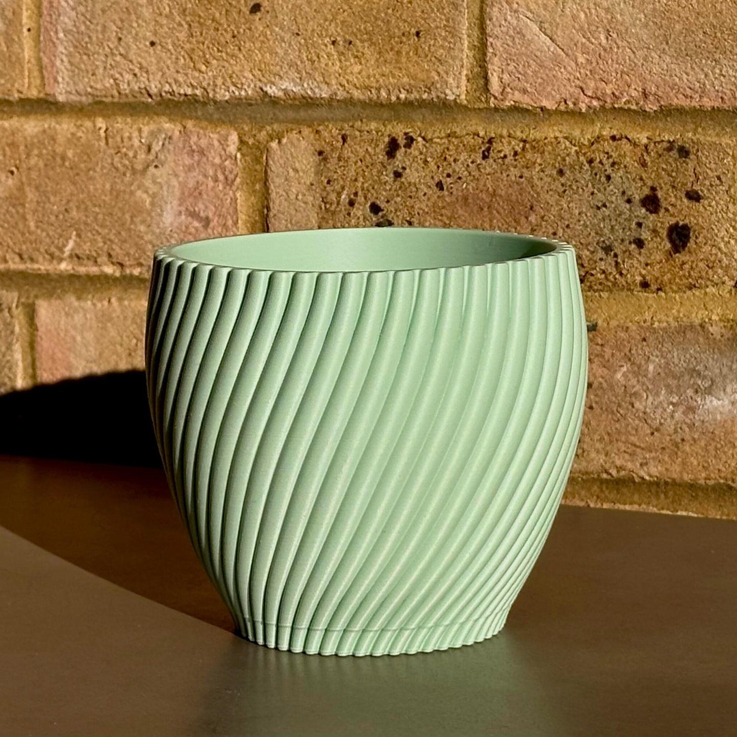 Ribbed Spiral Plant Pot