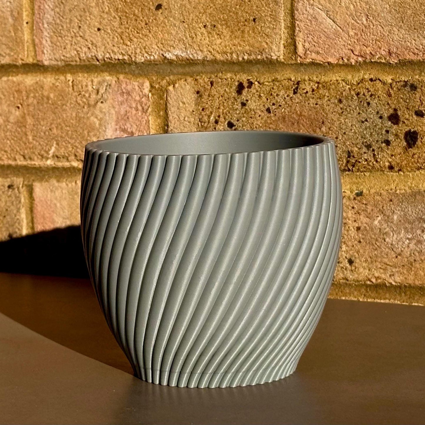Ribbed Spiral Plant Pot